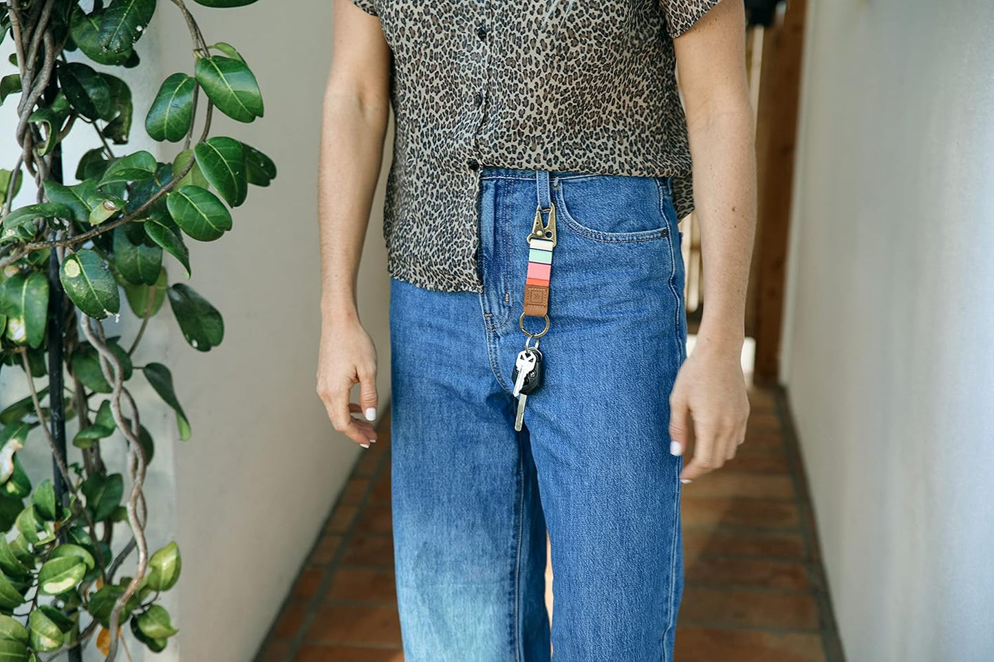 - Keychain Clip - Key Chain Holder (Oil Slick)